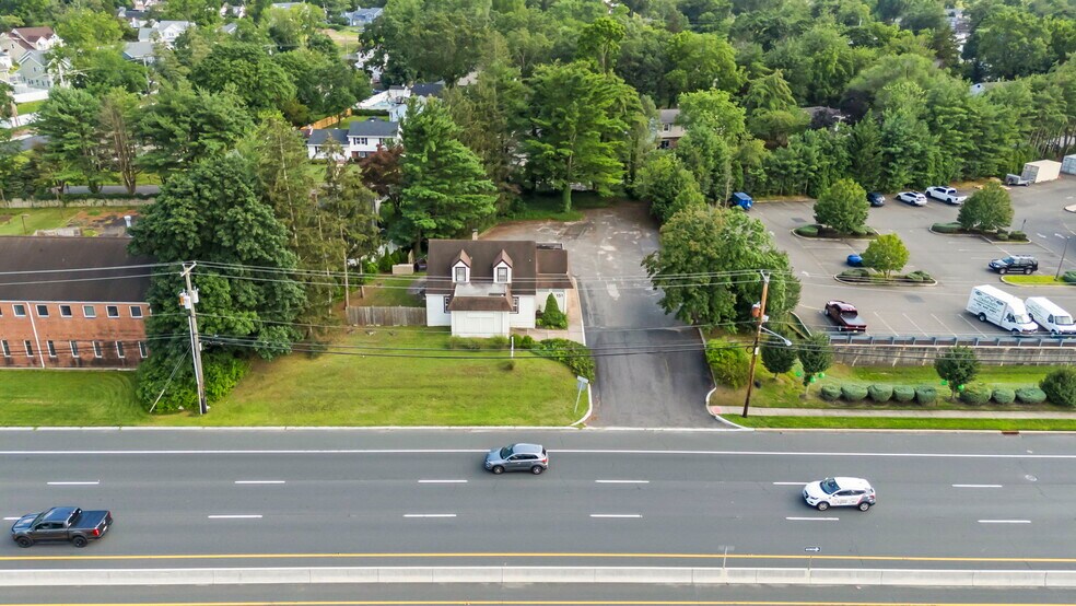 151 Highway 37, Toms River, NJ à vendre - Photo du bâtiment - Image 3 de 33