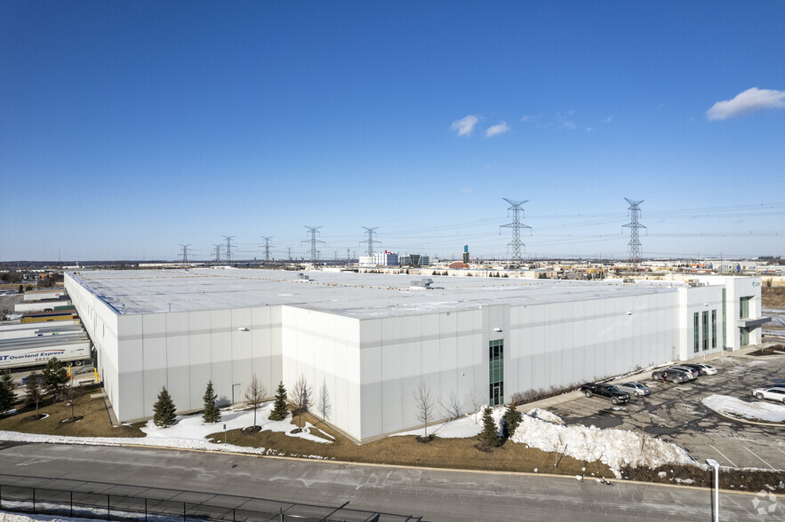 3255 Argentia Rd, Mississauga, ON for lease - Building Photo - Image 3 of 6