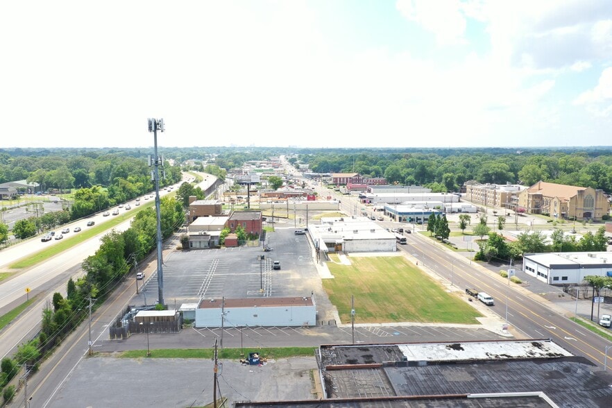 3393-3437 Summer Ave, Memphis, TN for lease - Building Photo - Image 3 of 11