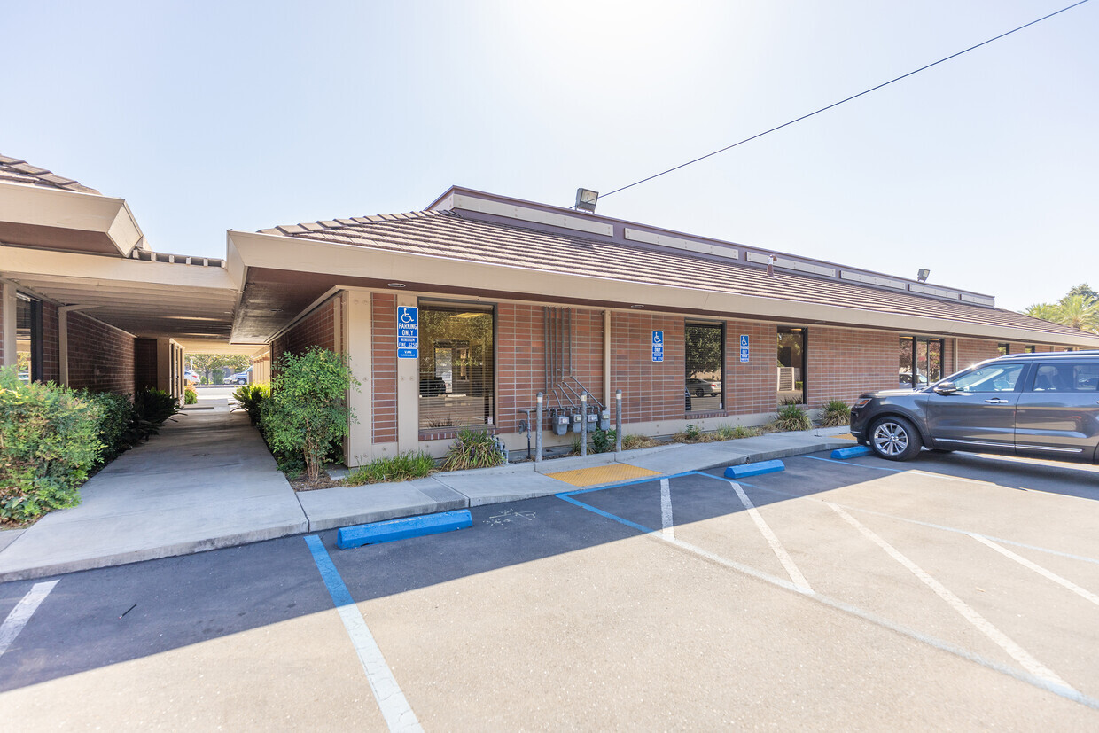 455 Watt Ave, Sacramento, CA for lease Building Photo- Image 1 of 6