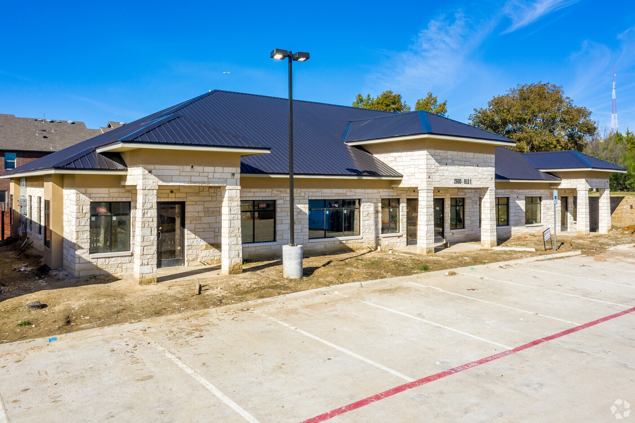 MacArthur Blvd & Vista Ridge Mall Dr, Lewisville, TX for lease Primary Photo- Image 1 of 25