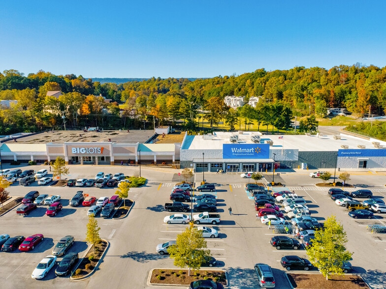 3903-3975 Hixson Pike, Chattanooga, TN for lease - Building Photo - Image 2 of 8