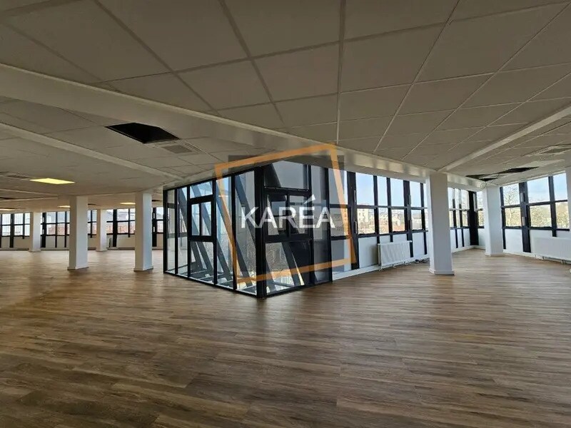 Office in Champigny-sur-Marne for lease Interior Photo- Image 1 of 6
