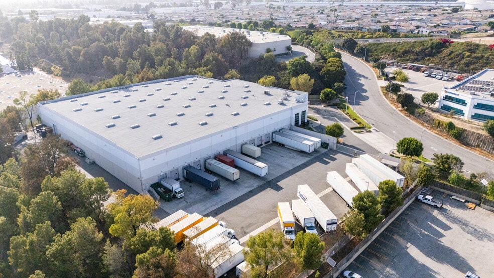 2310 Gladwick St, Rancho Dominguez, CA for lease - Building Photo - Image 3 of 3