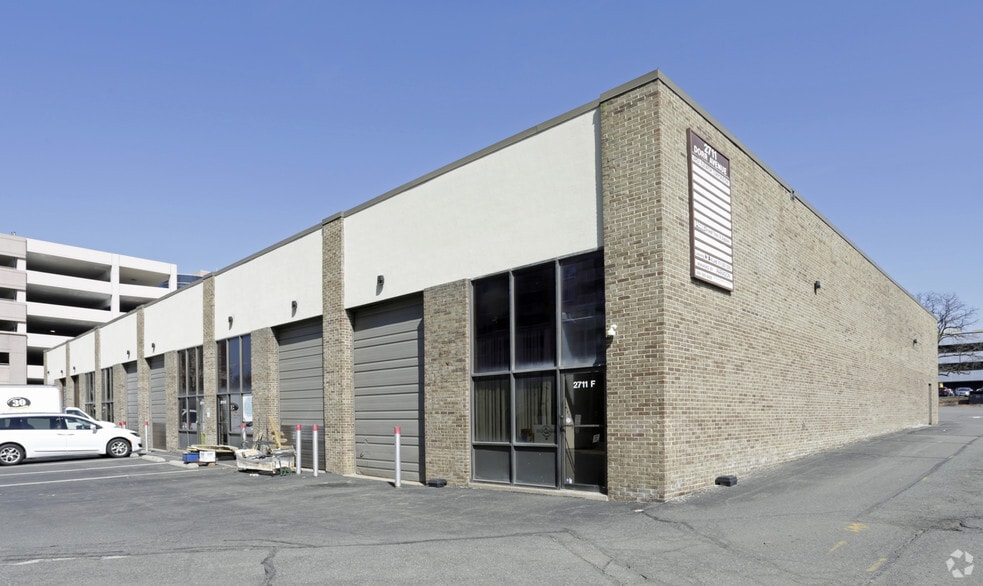 2711 Dorr Ave, Merrifield, VA for lease - Building Photo - Image 3 of 4