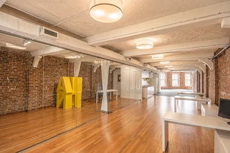 52 Powell St, Vancouver, BC for lease Interior Photo- Image 2 of 4