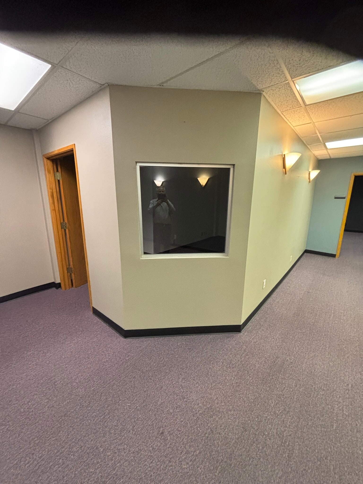 1612 W Olive Ave, Burbank, CA for lease Interior Photo- Image 1 of 29