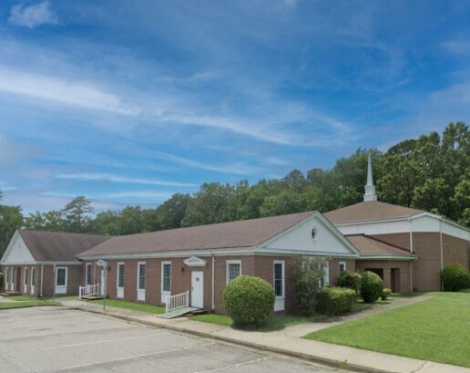 14425 Old Courthouse Way, Newport News, VA à vendre - Photo du bâtiment - Image 2 de 4