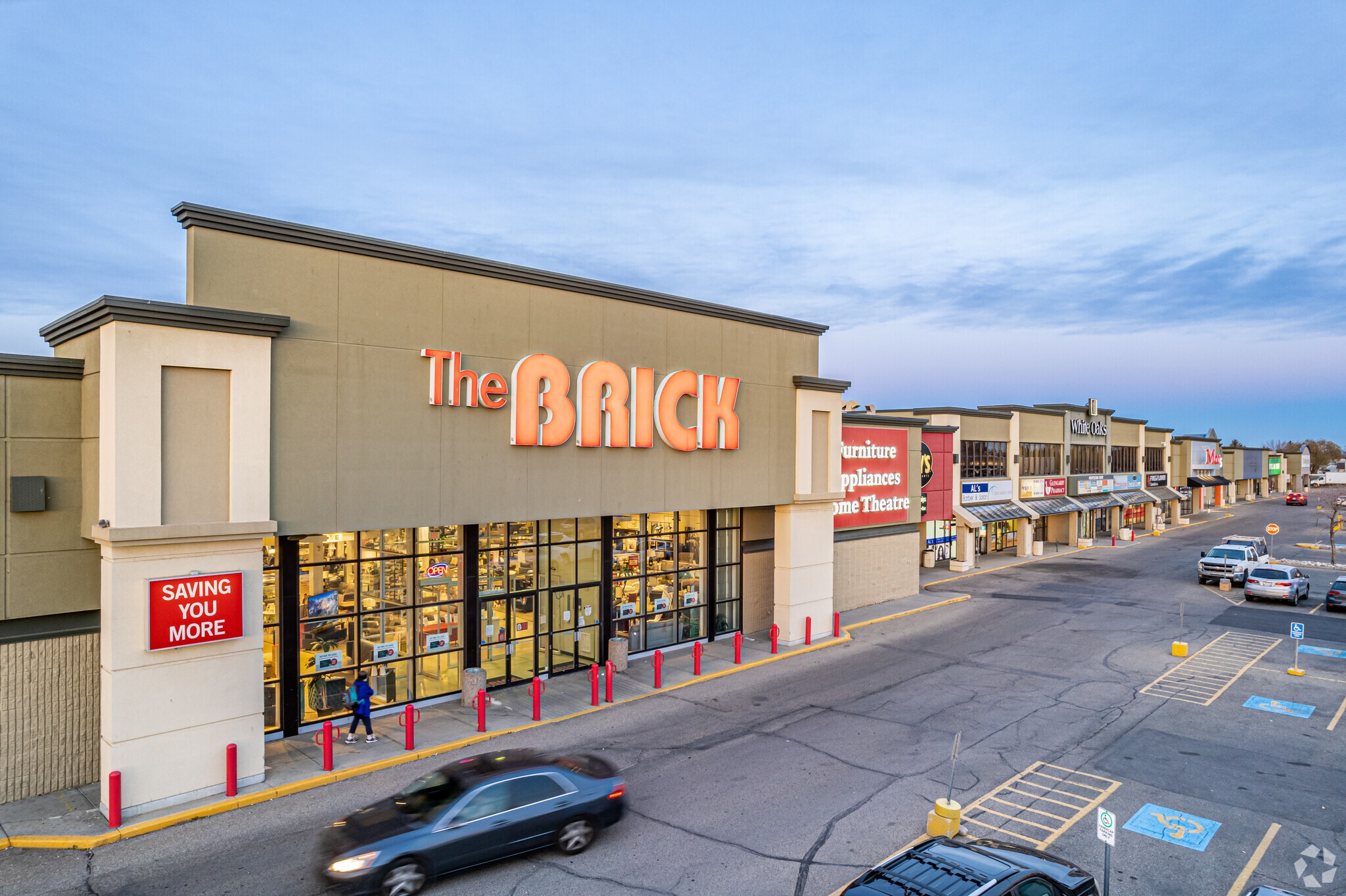 White Oaks Square portfolio of 5 properties for sale on LoopNet.ca Primary Photo- Image 1 of 6