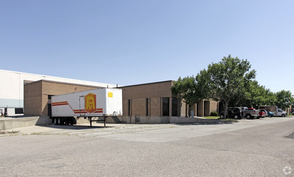 5098 W Amelia Earhart, Salt Lake City, UT for sale - Primary Photo - Image 2 of 5