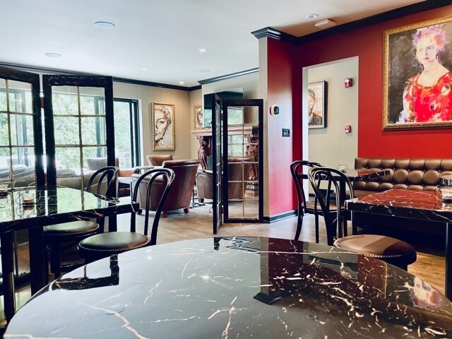 524 Sheridan Rd, Highwood, IL à vendre - Photo intérieure - Image 3 de 9