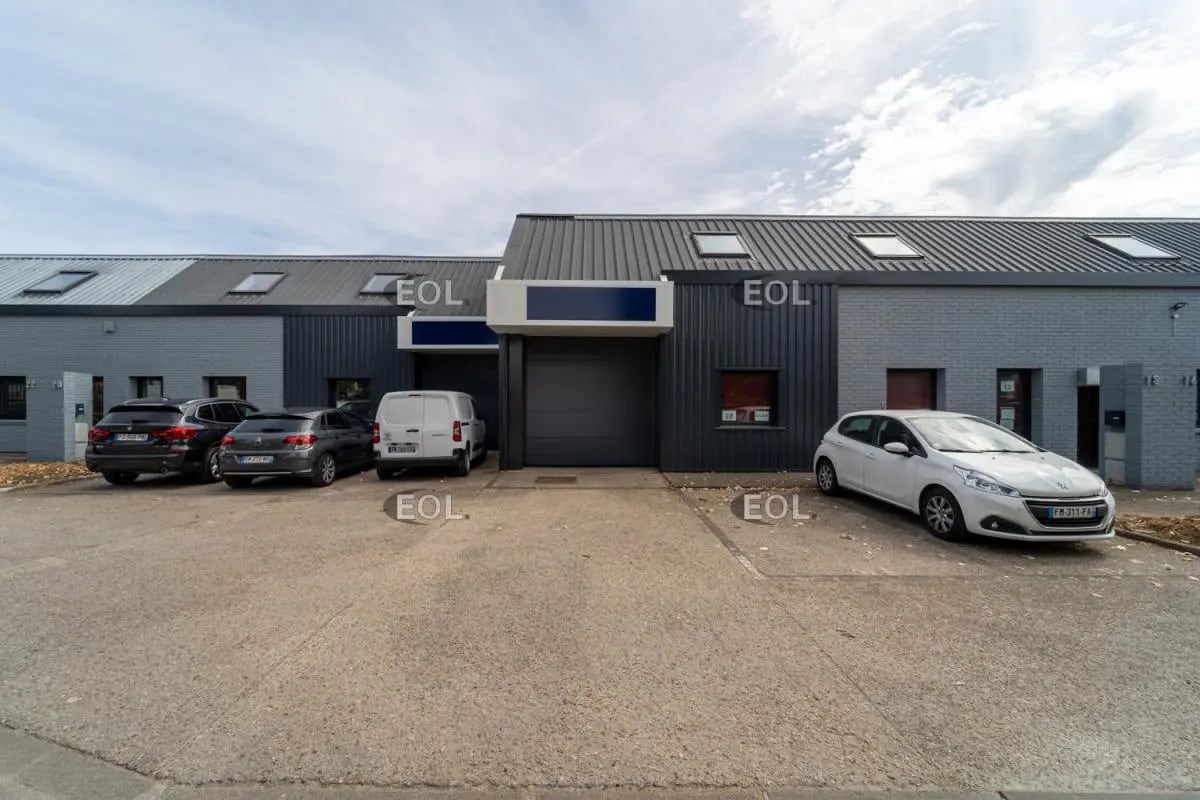 Office in Évry-Courcouronnes for lease Building Photo- Image 1 of 7