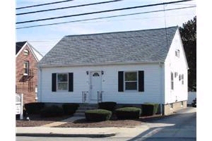 1824 Mineral Spring Ave, North Providence, RI à vendre Photo principale- Image 1 de 1