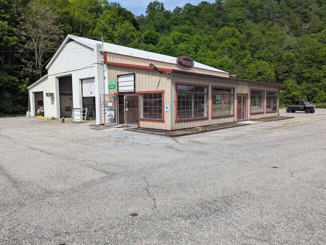 More details for 14367 Lincoln Hwy, Everett, PA - Retail for Sale