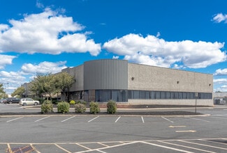 Plus de détails pour 600 Corporate Ct, South Plainfield, NJ - Local d'activités à louer