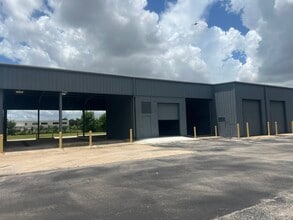 4900-4904 Griggs Rd, Houston, TX for lease Interior Photo- Image 1 of 11
