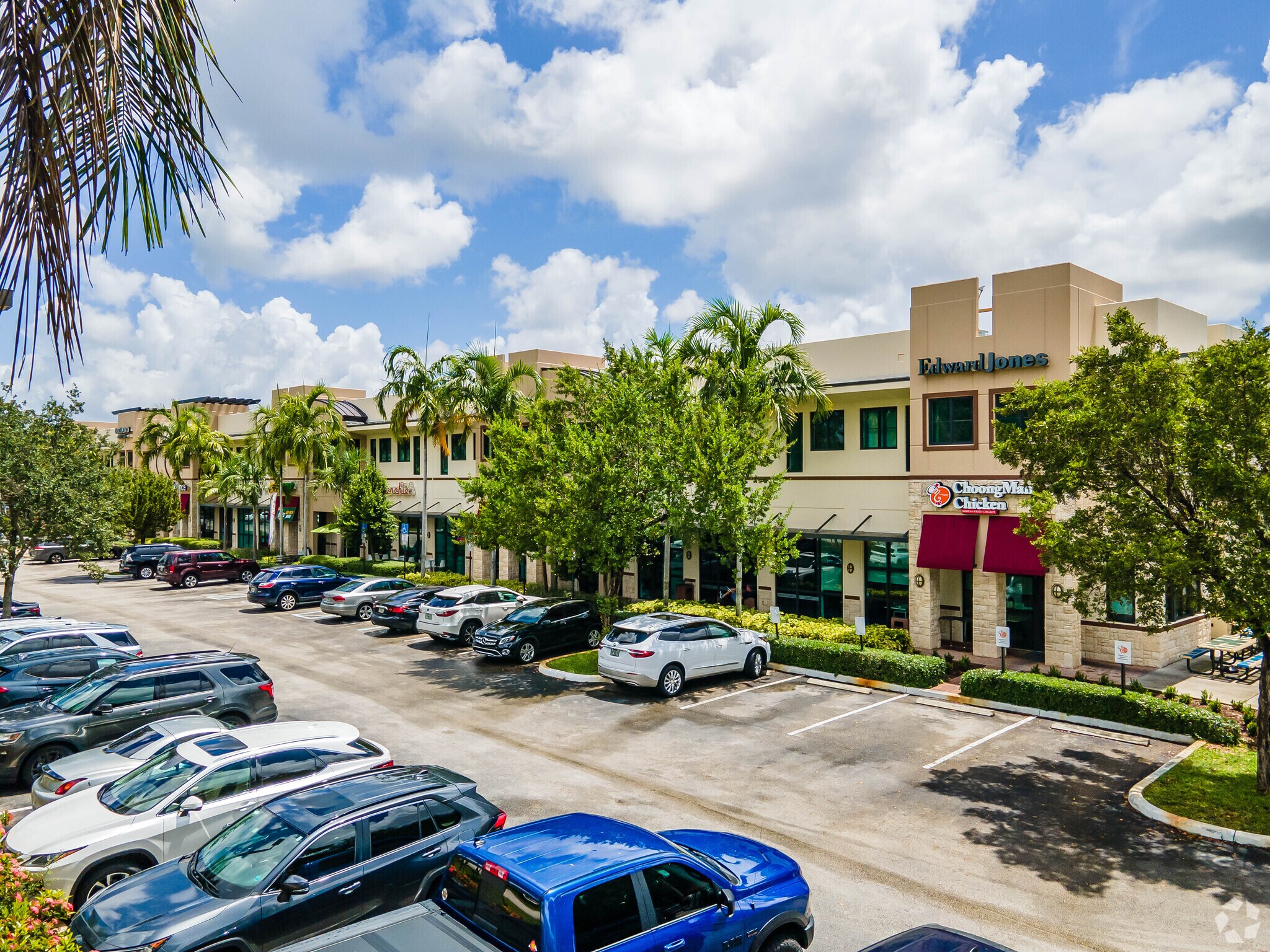 4900 S University Dr, Davie, FL for lease Building Photo- Image 1 of 8
