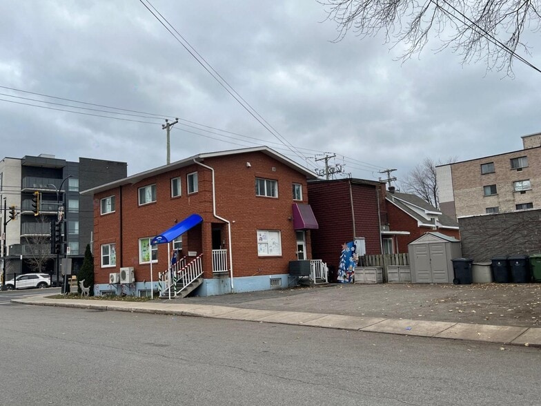 855 Boul De La Côte-Vertu, Saint-Laurent, QC for sale - Building Photo - Image 3 of 4