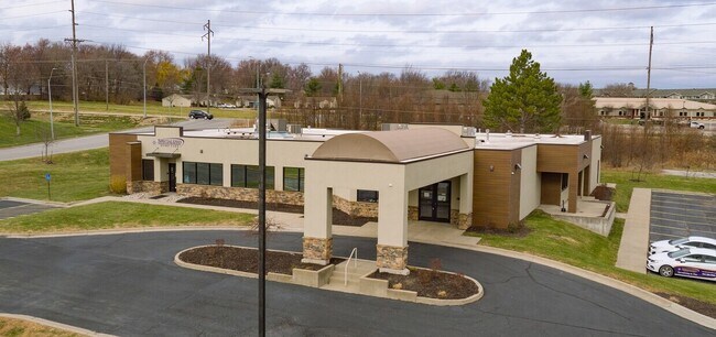Plus de détails pour 2311 Redwood Ave, Independence, MO - Bureau à vendre
