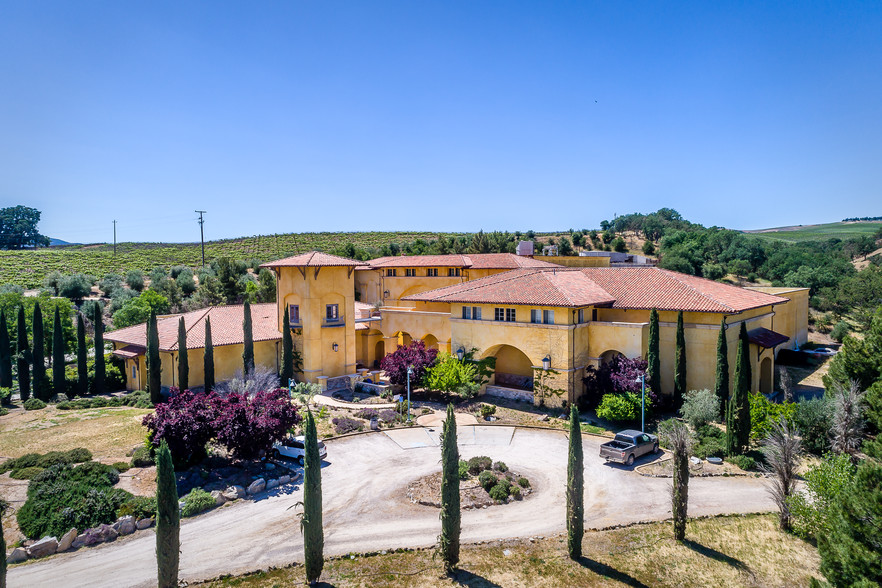 1172 San Marcos Rd, Paso Robles, CA à vendre - Photo du bâtiment - Image 1 de 1