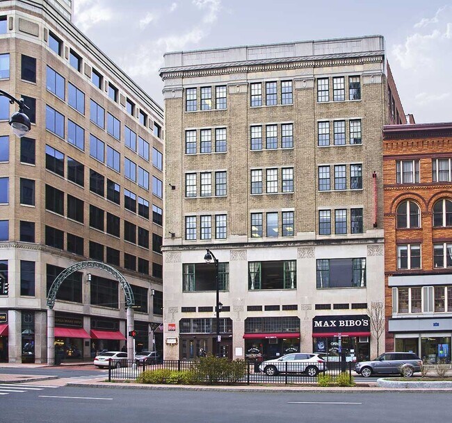Plus de détails pour 99 Pratt St, Hartford, CT - Commerce de détail à louer