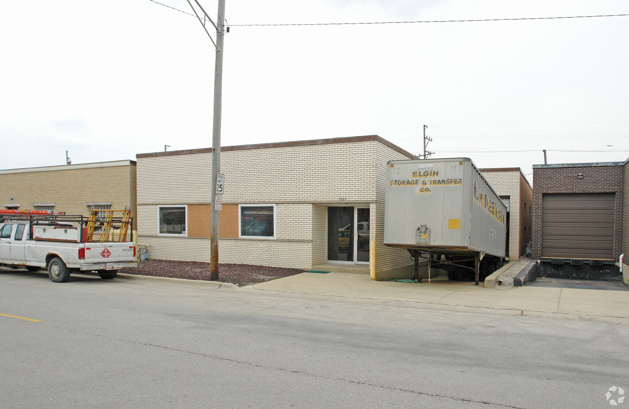 2324 17th Ave, Franklin Park, IL à vendre Photo principale- Image 1 de 1