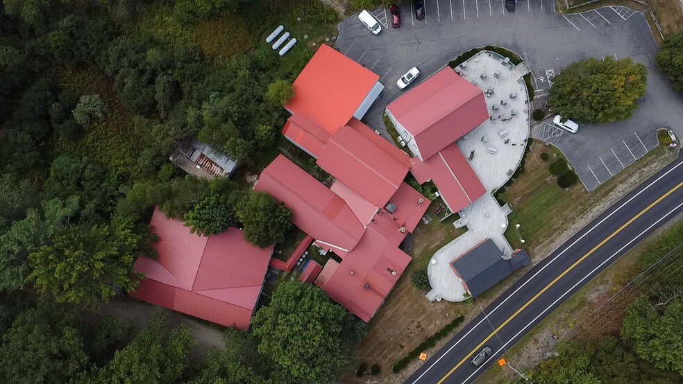 727 Boothbay Rd, Edgecomb, ME à vendre - Photo du bâtiment - Image 2 de 11