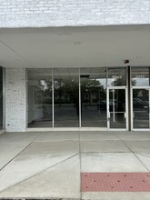 3010-3054 W Hobson Rd, Woodridge, IL for lease Interior Photo- Image 1 of 5