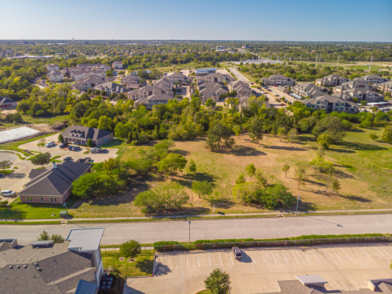 Cross Park Dr, Bryan, TX for sale - Building Photo - Image 1 of 1