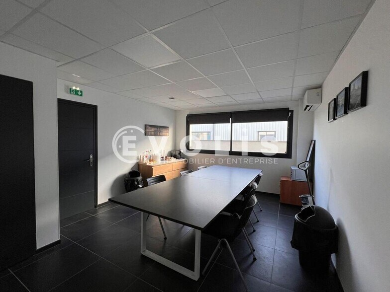 Industrial in Pompignac for lease - Interior Photo - Image 3 of 7