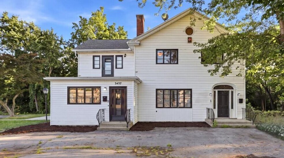 3457 Clinton St, West Seneca, NY à vendre - Photo du bâtiment - Image 1 de 18