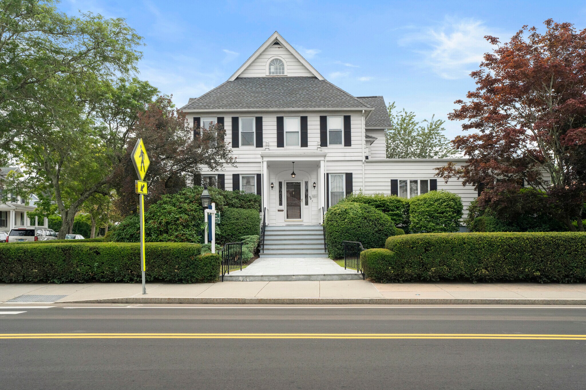 32 E Main St, Mystic, CT à vendre Photo du bâtiment- Image 1 de 76