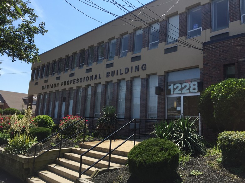 1228 Wantagh Ave, Wantagh, NY for sale - Building Photo - Image 1 of 1