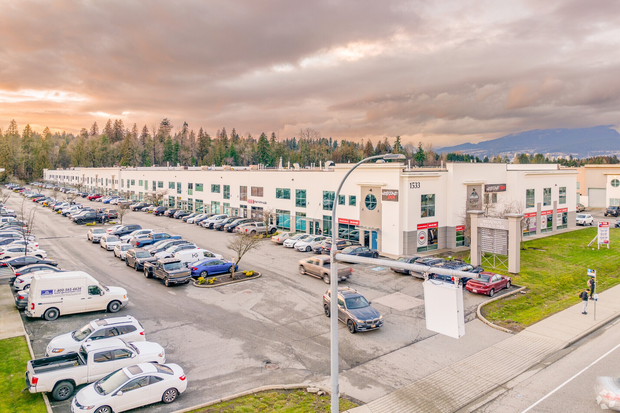 1533 Broadway St, Port Coquitlam, BC à vendre Photo du bâtiment- Image 1 de 1