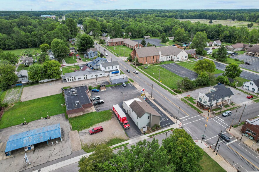 100 E Plane St, Bethel, OH for lease - Building Photo - Image 2 of 7