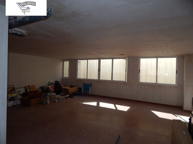 Retail in Ontinyent for lease - Building Photo - Image 3 of 4