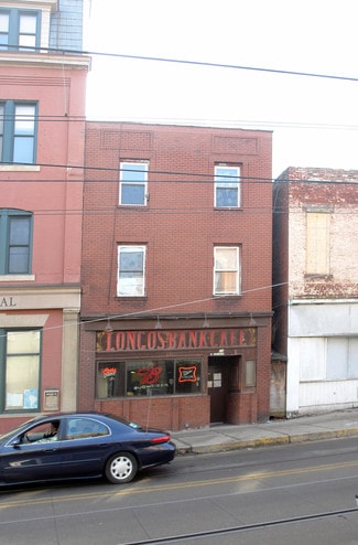 More details for 826 E Warrington Ave, Pittsburgh, PA - Retail for Lease