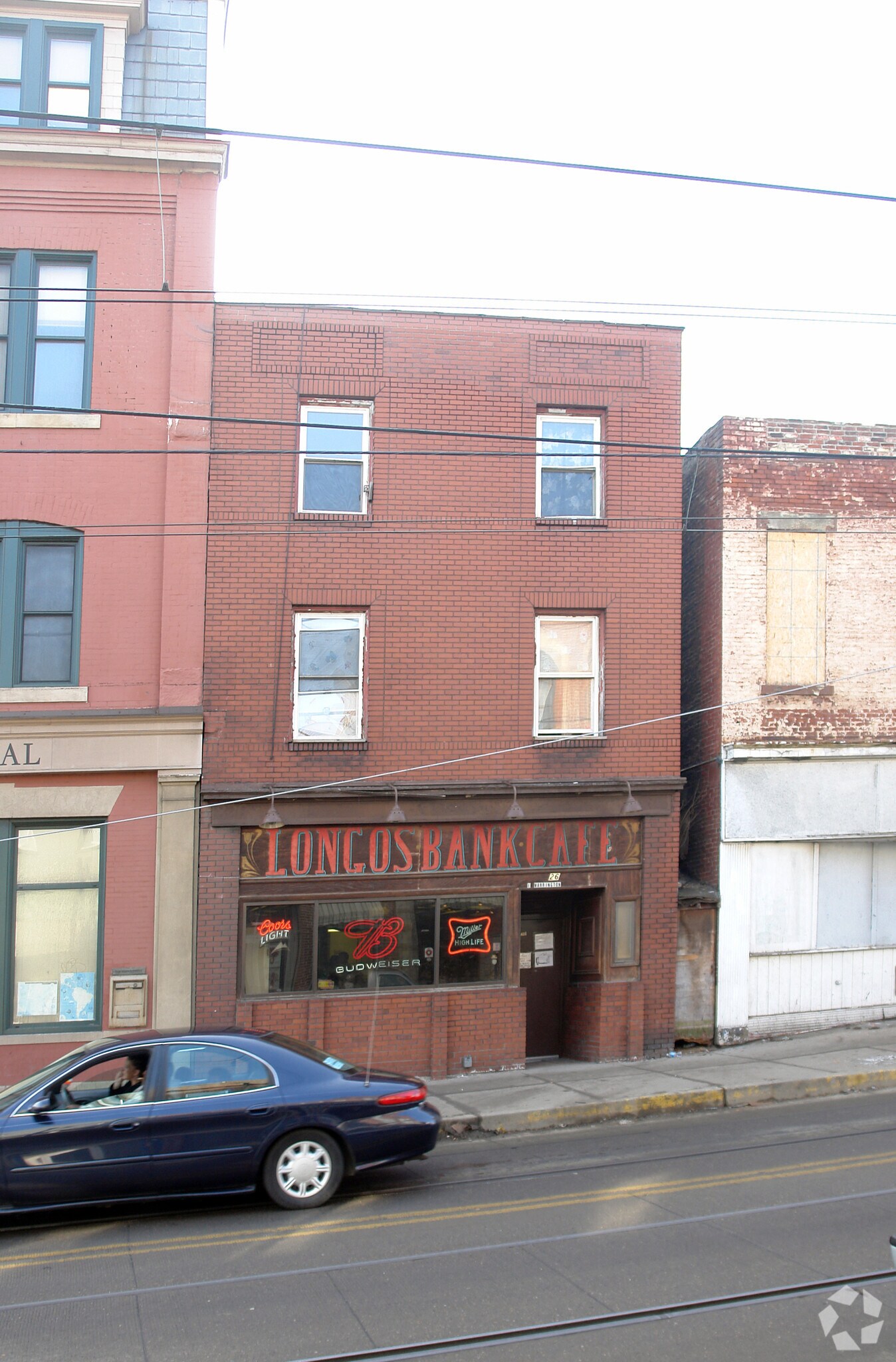 826 E Warrington Ave, Pittsburgh, PA à louer Photo principale- Image 1 de 23