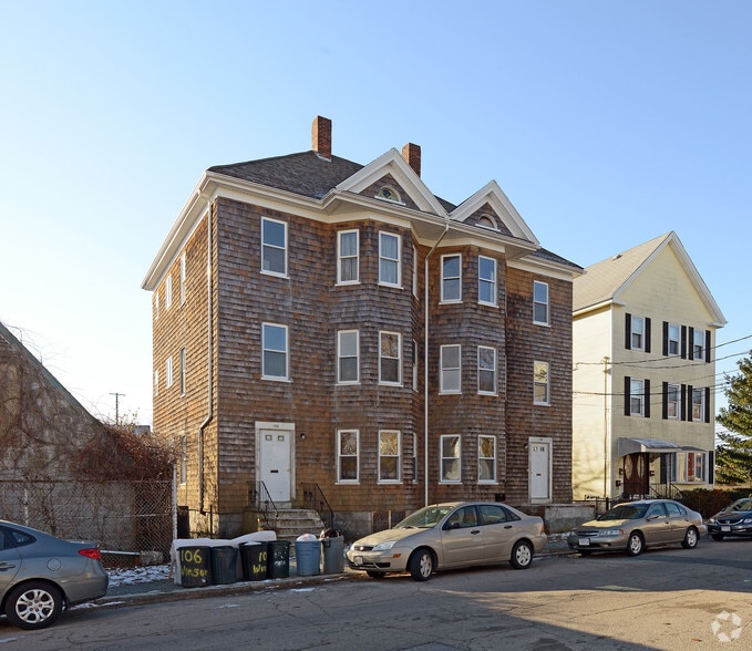 106-108 Winsor St, New Bedford, MA à vendre - Photo du bâtiment - Image 2 de 2