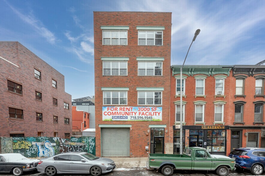 306 Bond St, Brooklyn, NY à louer - Photo du bâtiment - Image 2 de 5
