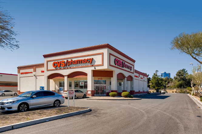 2735 S Maryland Pky, Las Vegas, NV for lease - Building Photo - Image 1 of 3