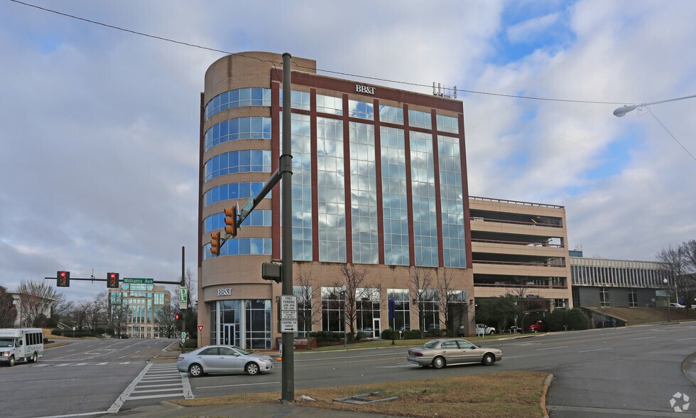 305 Church St, Huntsville, AL à louer - Photo du bâtiment - Image 1 de 4