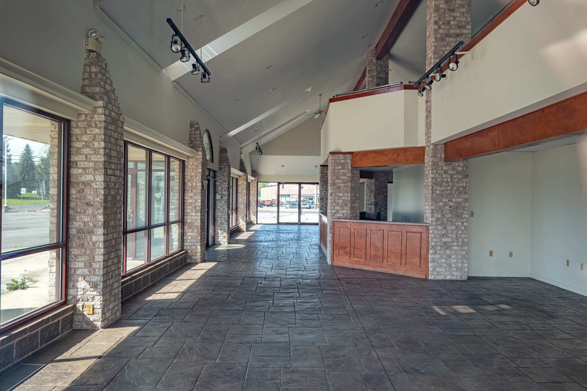 4005 Philadelphia Ave, Chambersburg, PA for lease Interior Photo- Image 1 of 2