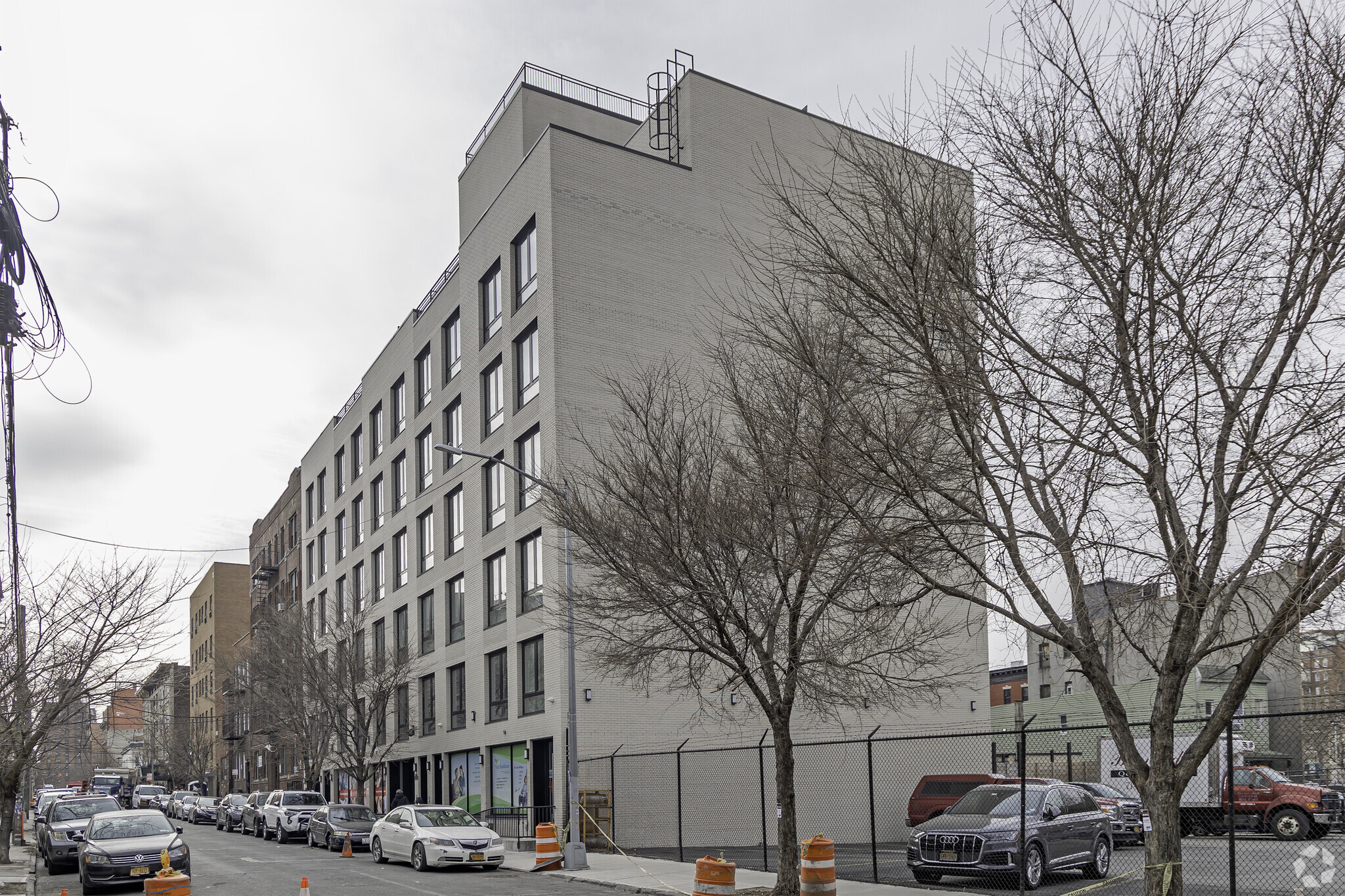 2321 Belmont Ave, Bronx, NY for lease Primary Photo- Image 1 of 9