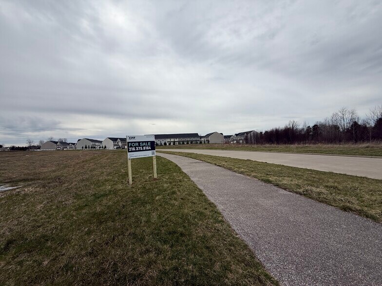 5781 Wooster Pike, Medina, OH à vendre - Photo principale - Image 1 de 4