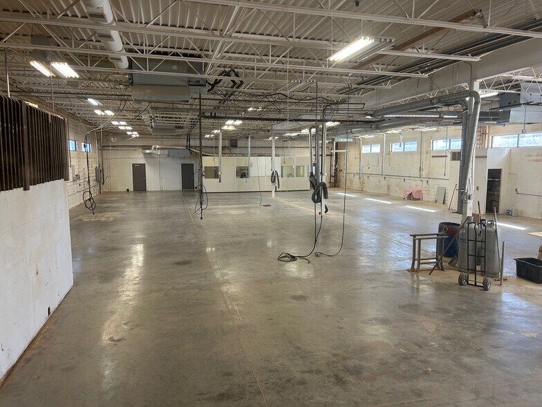 10760 NE Mankato St, Blaine, MN à vendre - Photo du bâtiment - Image 3 de 5