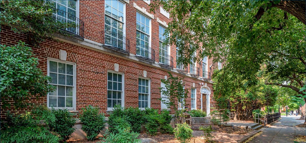 1811 R St NW, Washington, DC à vendre - Photo du bâtiment - Image 2 de 17