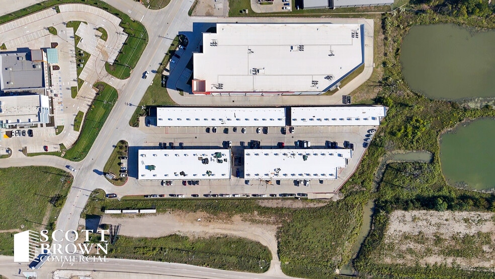 4451 Dale Earnhardt, Northlake, TX for lease - Building Photo - Image 3 of 8