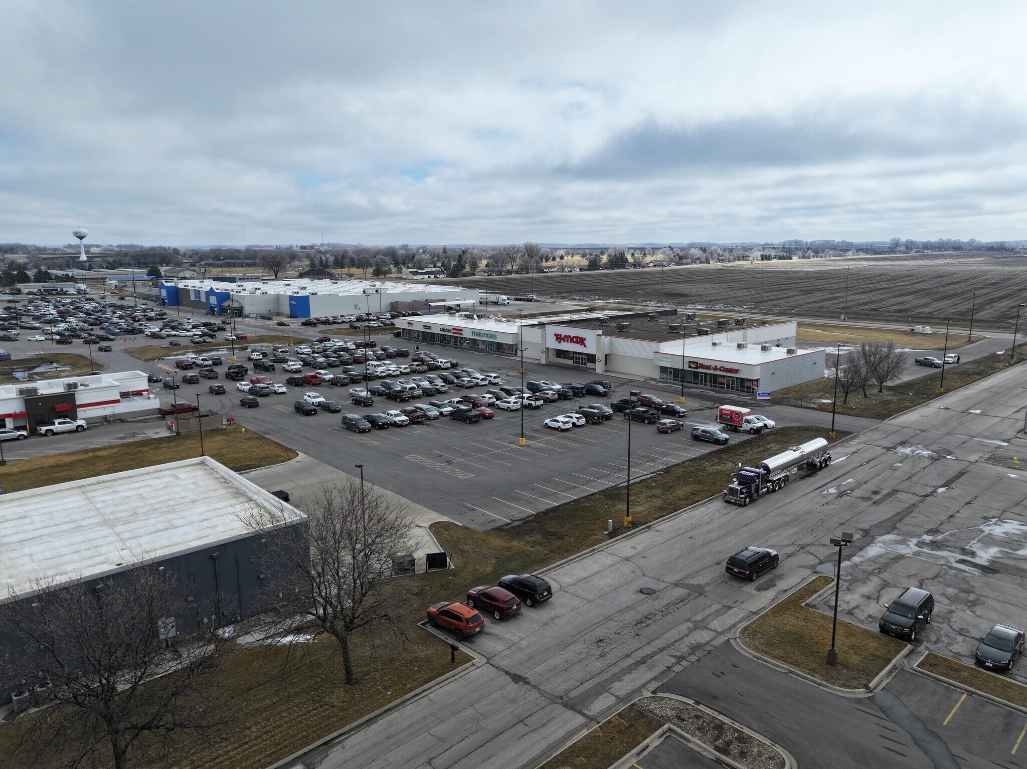 700 11th St SW, Spencer, IA à vendre Photo principale- Image 1 de 8