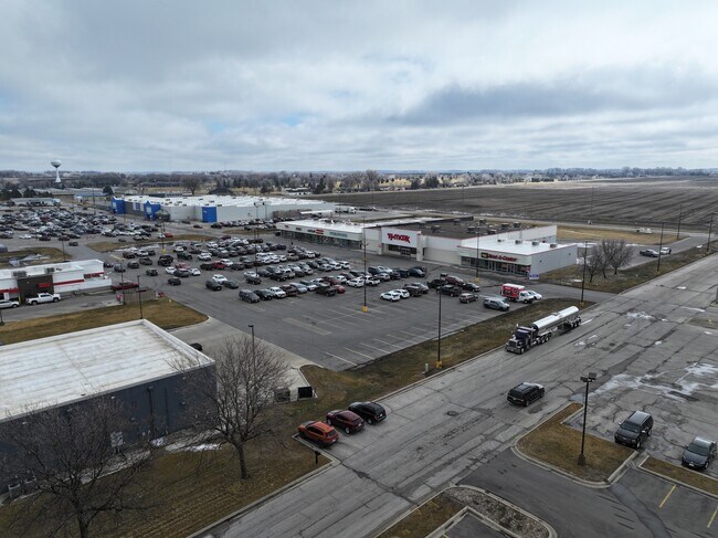 More details for 700 11th St SW, Spencer, IA - Retail for Sale